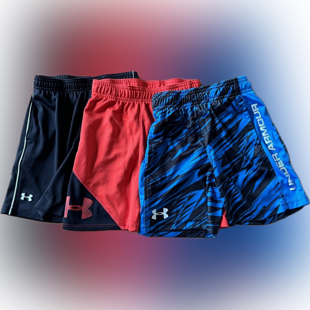 Boys (3) Under Armour size 4 athletic shorts. Great condition